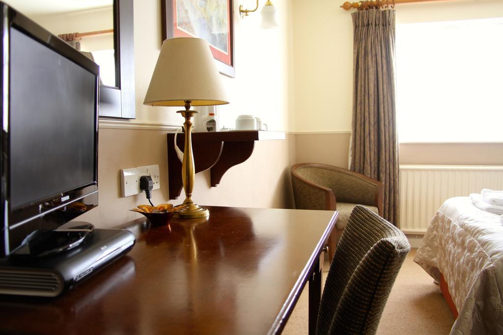 The Bell Hotel Clare Δωμάτιο φωτογραφία