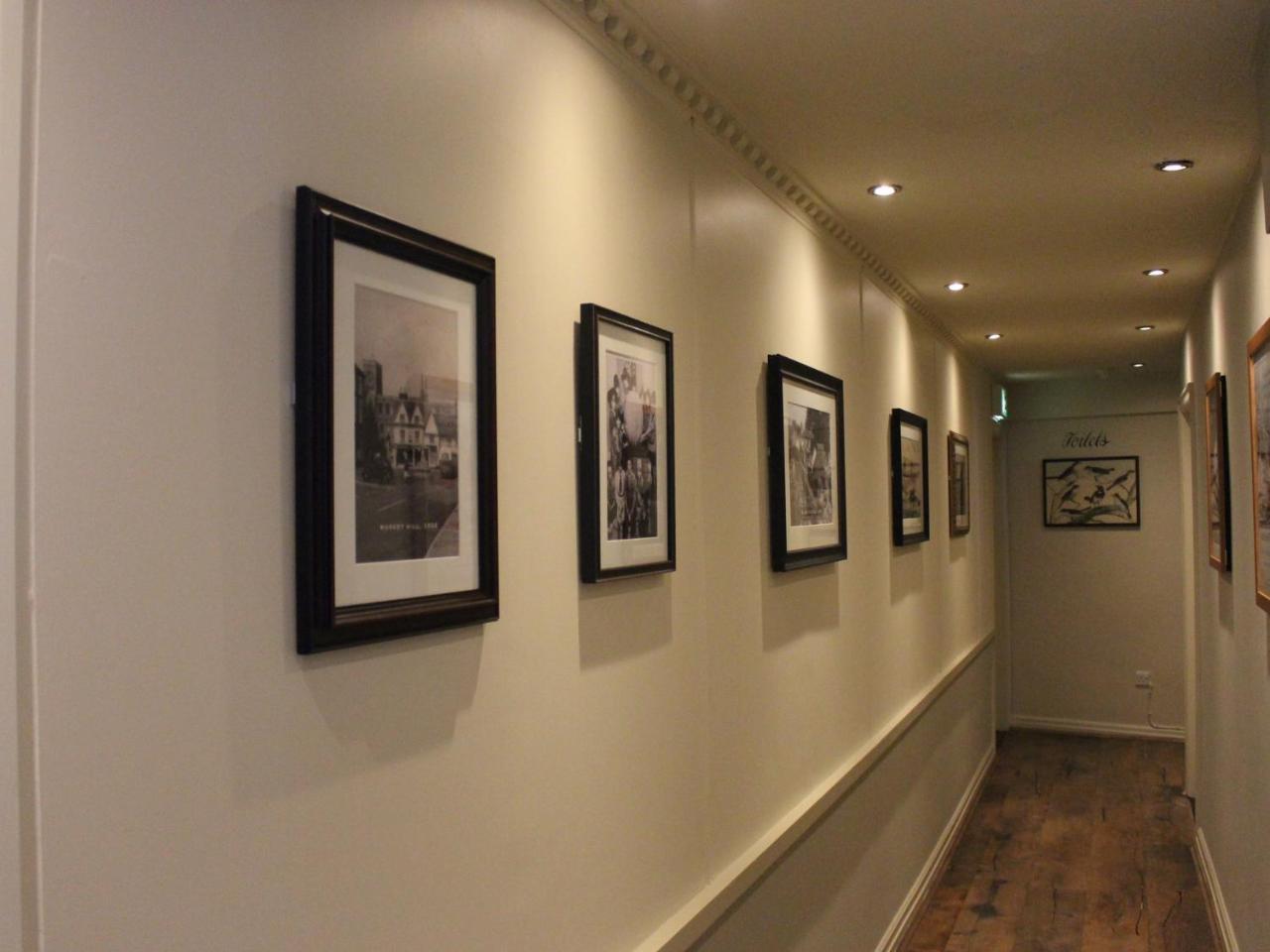 The Bell Hotel Clare Εξωτερικό φωτογραφία