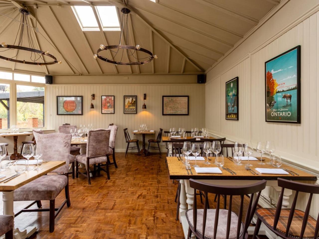 The Bell Hotel Clare Εξωτερικό φωτογραφία